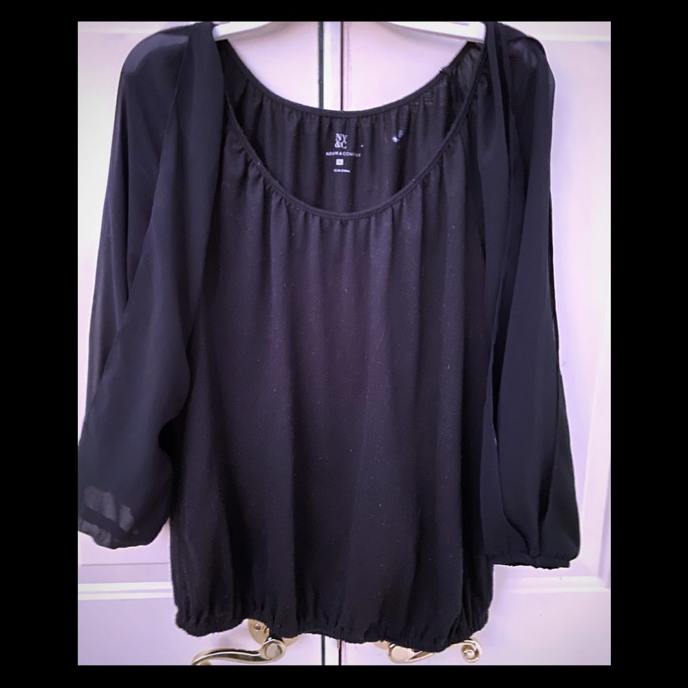 Women’s NYCO black l/s poofy sleeve blouse
